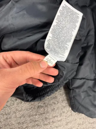 ¡¡OFERTA!! Talla S Chaqueta Nike Negra con Capucha