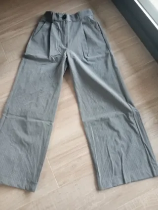 Pantalones grises Sfera