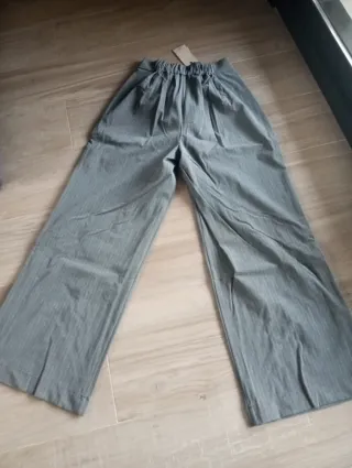 Pantalones grises Sfera