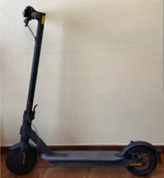 Patinete Xiaomi Mi Electric Scooter Essential