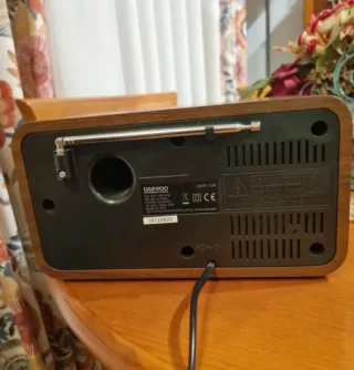 Radio Daewoo DRP-134 AM/FM Madera