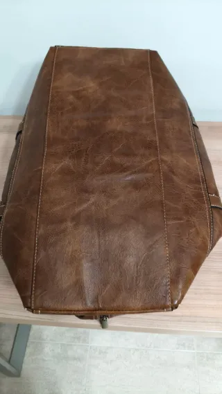 Bolso de viaje de cuero marrón