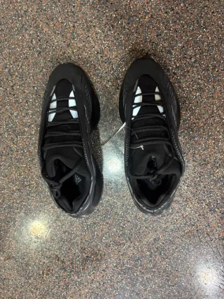 Adidas Yeezy 700 Talla 41
