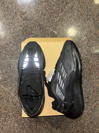 Adidas Yeezy 700 Talla 41