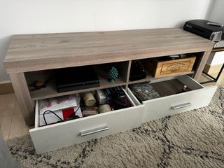 Mueble TV madera y blanco