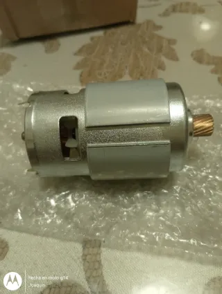 Motor DC con engranaje para mercedes Benz. AMG ..