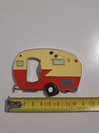 Imán frigorifico CARAVANA abridor  botellas NUEVO