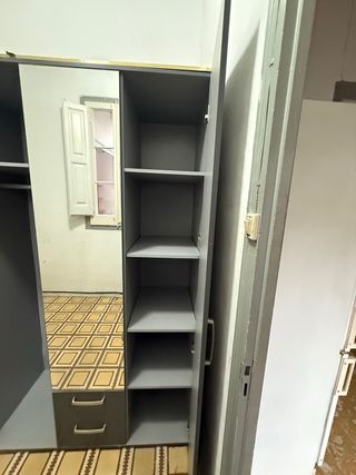 Armario moderno beige y gris