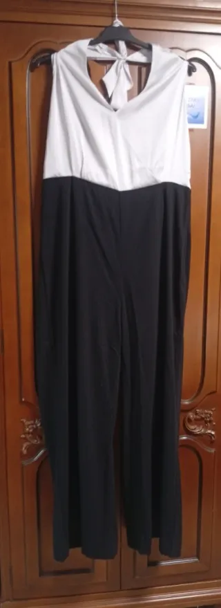 Mono de vestir en dos colores