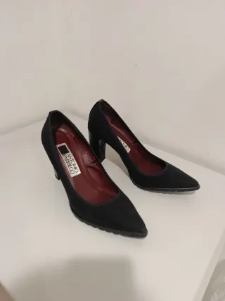 Zapatos de tacón negros