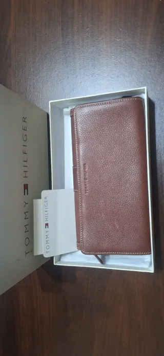 Portafoglio donna Tommy Hilfiger marrone
