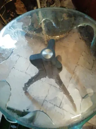 Tavolino in cristallo trasparente e verde