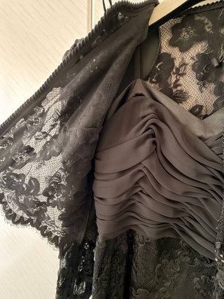 Abito da sera nero in pizzo con giacchino