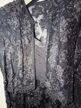 Abito da sera nero in pizzo con giacchino