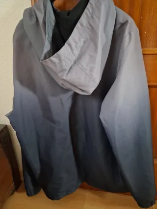 Anorak Canguro Gris y Negro