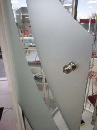 Puerta cristal templado 8 mm con diseño al acido