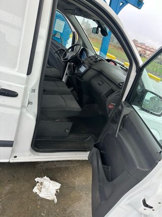 Mercedes Vito 2.2 CDI 2015 revisada y lista