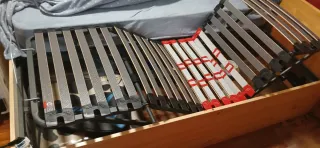 Cama articulada metal, plástico y madera