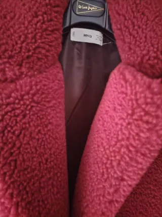 Abrigo borrego rojo Mango