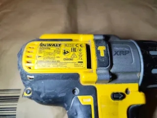 Taladro Percutor DeWALT DCD996N