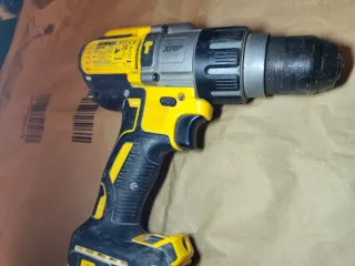 Taladro Percutor DeWALT DCD996N