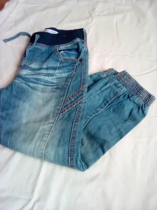 Pantalones vaqueros niño