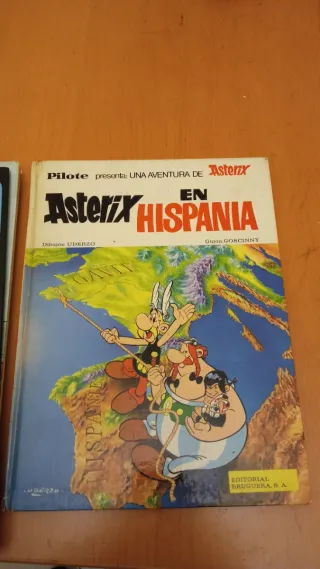 Lote cómic Tintin y Astérix.
