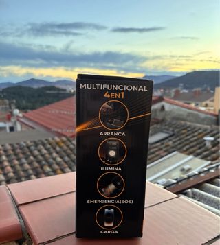 Arrancador De Baterias De Coche Y Moto