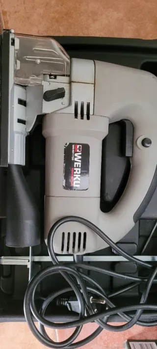 Sierra de calar Werku con maletín  Wk401750 710w