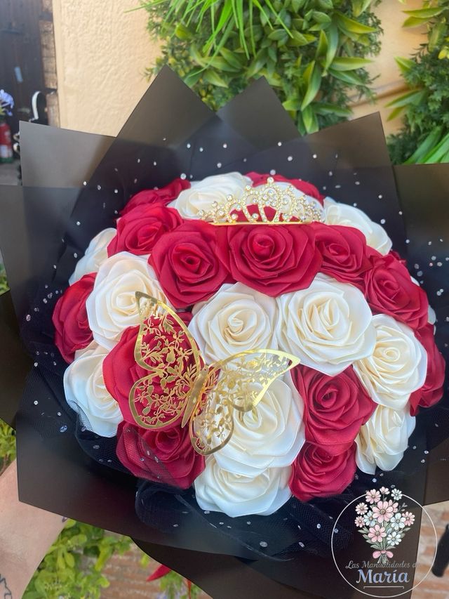 Regala ramo “pasión y ternura” 30 rosas