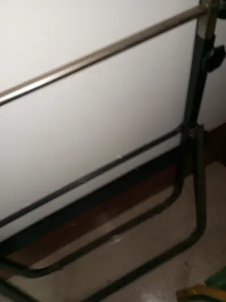 Mesa de dibujo/lectura inclinable