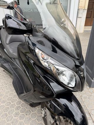 Suzuki Burgman 400 Maxi Scooter 2009