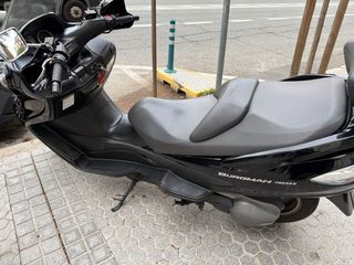 Suzuki Burgman 400 Maxi Scooter 2009