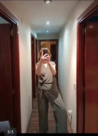 Conjunto Zara verde oliva