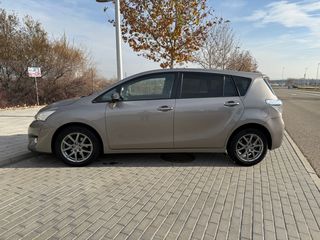 Toyota Verso 2014 diésel 5 plazas
