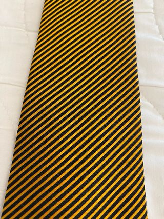 Lote 4 corbatas seda y poliéster