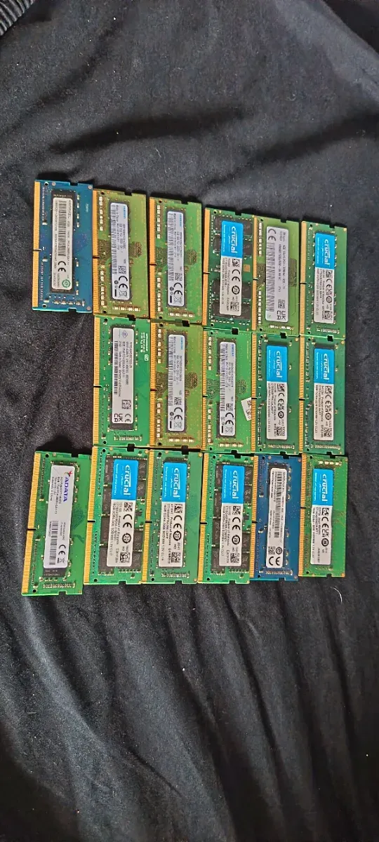 Pack 17 Memorias RAM DDR4 ADATA Crucial