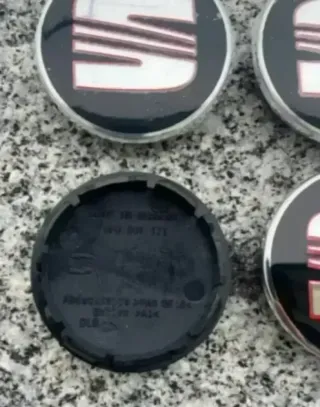TAPABUJES RUEDA LLANTA SEAT LEON IBIZA CUPRA 56MM