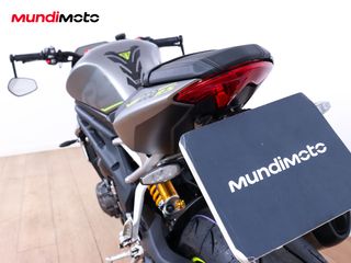 TRIUMPH SPEED TRIPLE 1200 RS