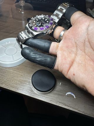 Reloj Seiko GMT Negro y Lila