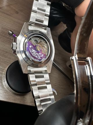 Reloj Seiko GMT Negro y Lila