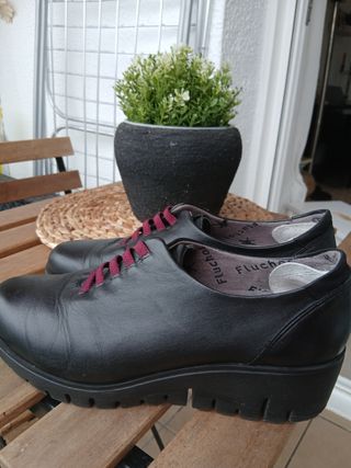 Zapatos de piel mujer negros