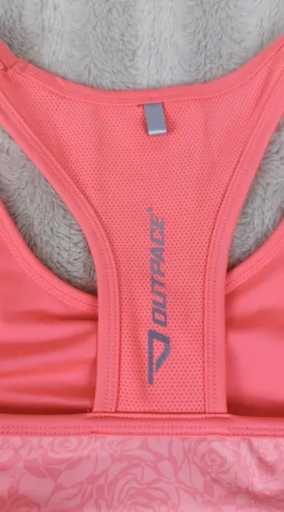 Camiseta técnica con sujetador talla M