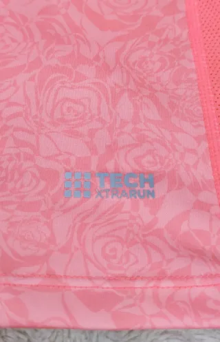 Camiseta técnica con sujetador talla M