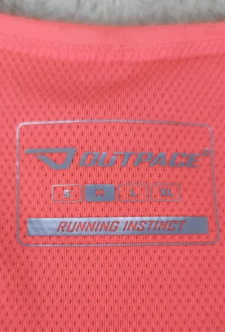 Camiseta técnica con sujetador talla M