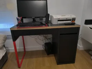 Escritorio Micke Ikea Negro/Rojo