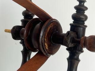 Rueca antigua de madera