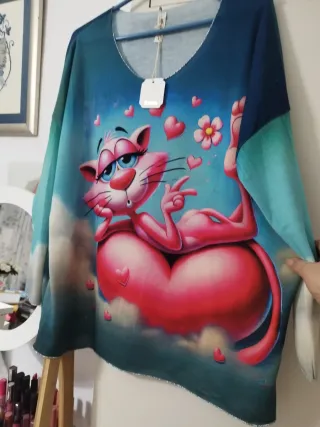 Camiseta con estampado de gato rosa overside