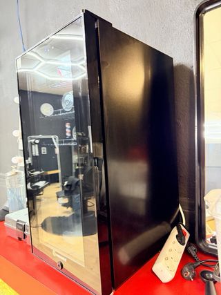 Mini nevera casi nueva