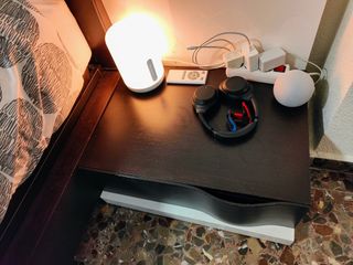 Cabecero, mesitas y estructura de cama